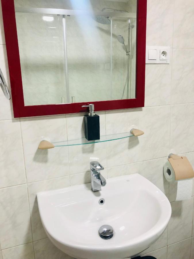 Spanish C. Málaga Extérieur photo